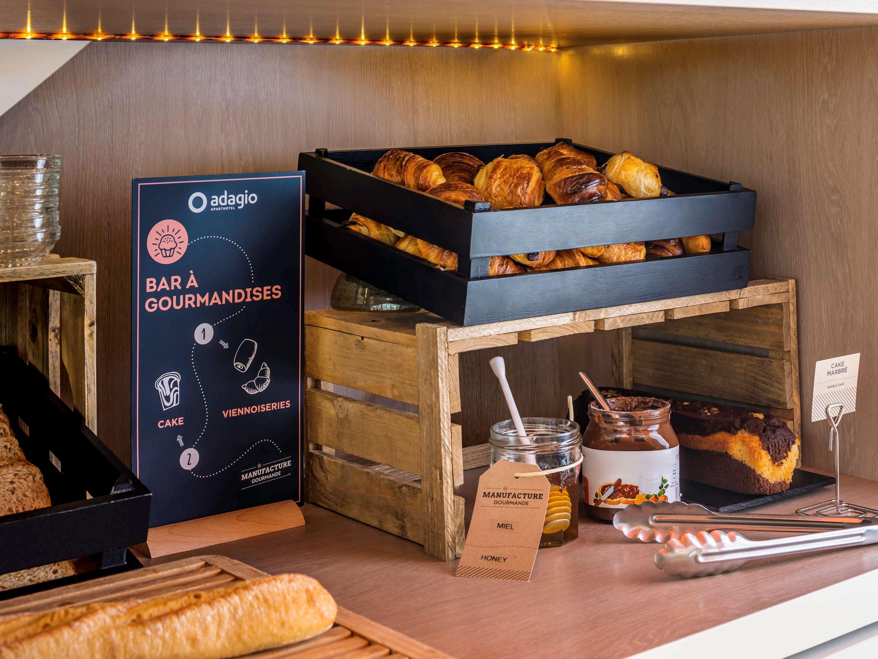 Apartahotel Adagio Access Paris Massy Gare 3*