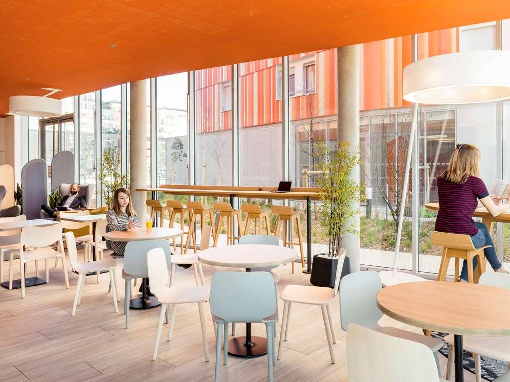 Adagio Access Paris Massy Gare Aparthotel